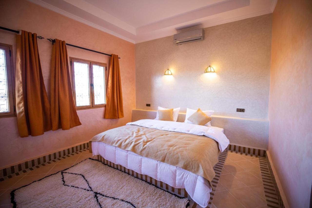 Riad Les Jardins De Merzouga Exterior photo