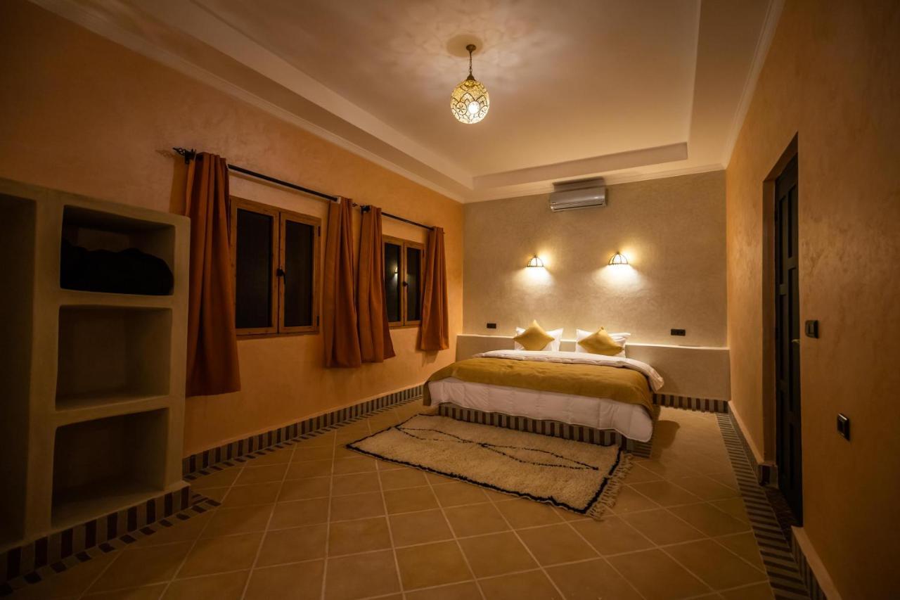 Riad Les Jardins De Merzouga Exterior photo