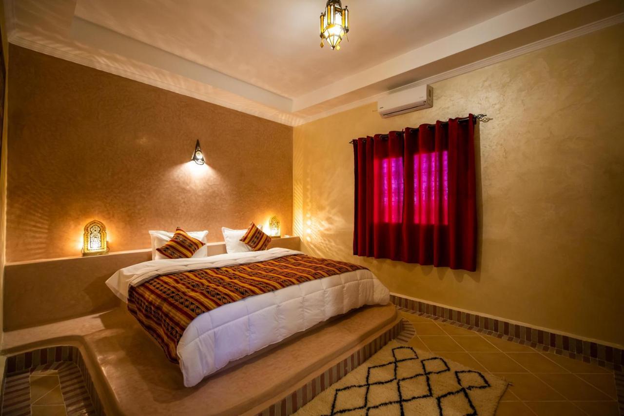 Riad Les Jardins De Merzouga Exterior photo